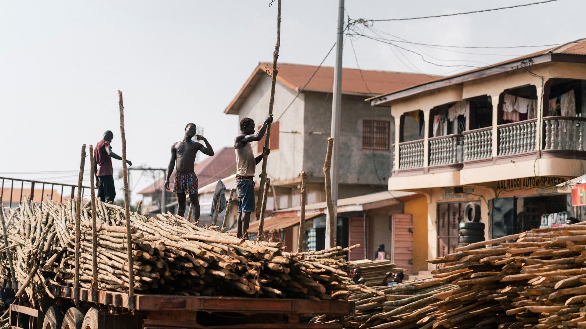 UBI Without Borders:  Social Income as a Model of Transnational Solidarity in a Fragmenting World